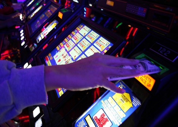 Napoli gioco illegale Bari