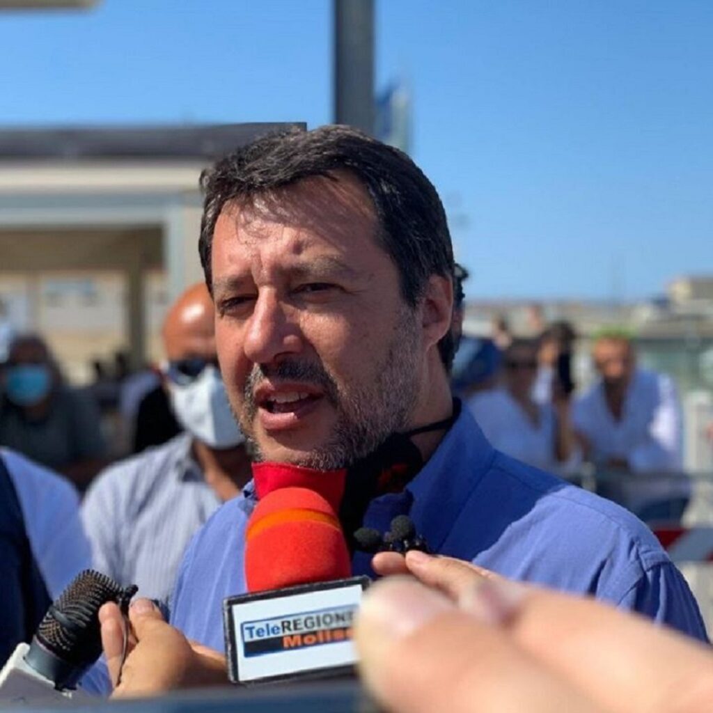 Salvini e il Quirinale: “Lavoriamo a una soluzione rapida ed efficace” Salvini e il Quirinale: “Lavoriamo a una soluzione rapida ed efficace”