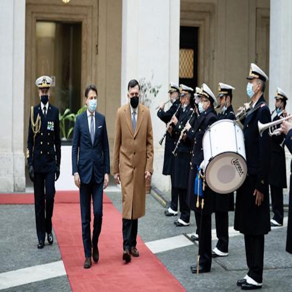 Conte si è dimesso, le consultazioni da domani Conte si è dimesso, le consultazioni da domani
