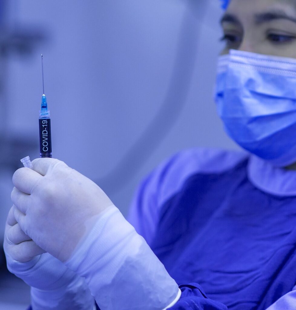 Covid-19, nuovo piano vaccini di Draghi per il 2021
