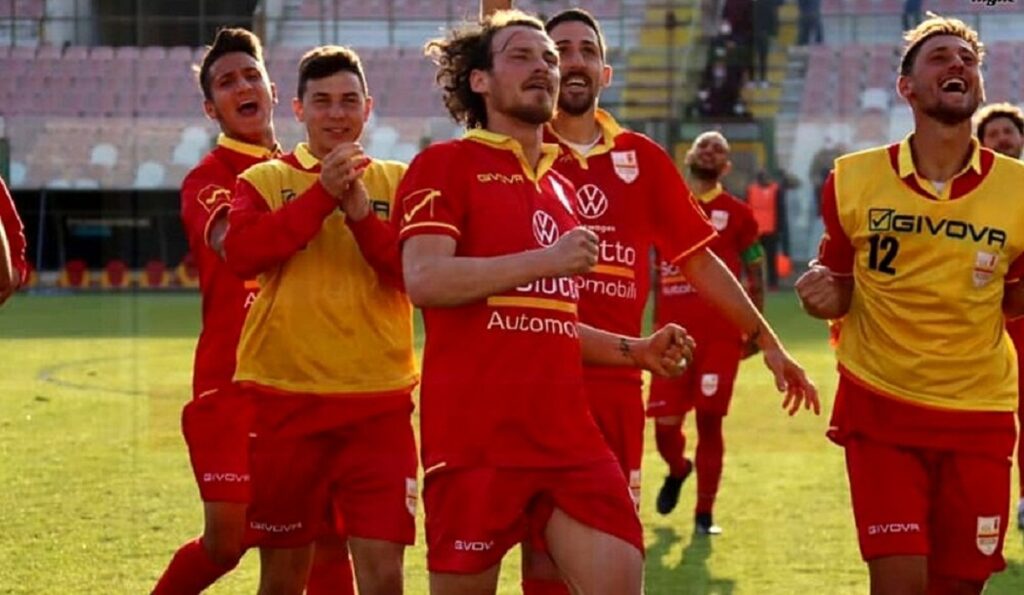 Dove vedere Licata ACR Messina, streaming gratis Serie D e diretta TV in chiaro? Dove vedere Licata ACR Messina, streaming gratis Serie D e diretta TV in chiaro?