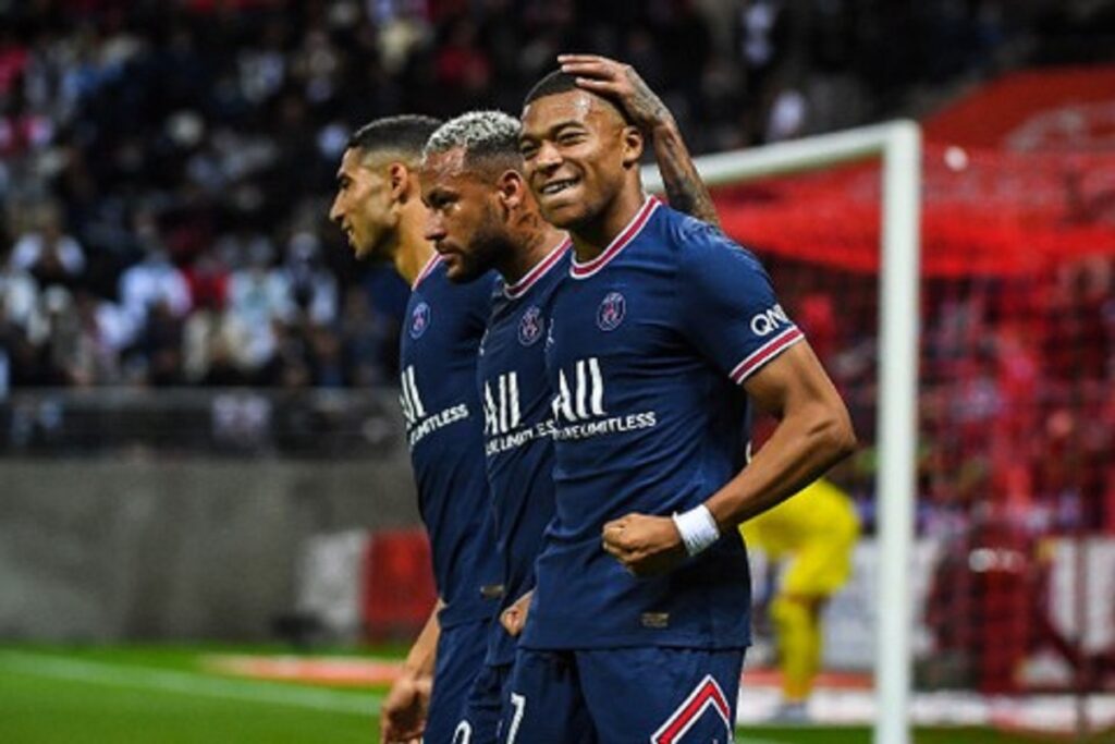 PSG Lione streaming gratis LIVE e diretta TV8? Dove vedere Ligue 1 PSG Lione streaming gratis LIVE e diretta TV8? Dove vedere Ligue 1