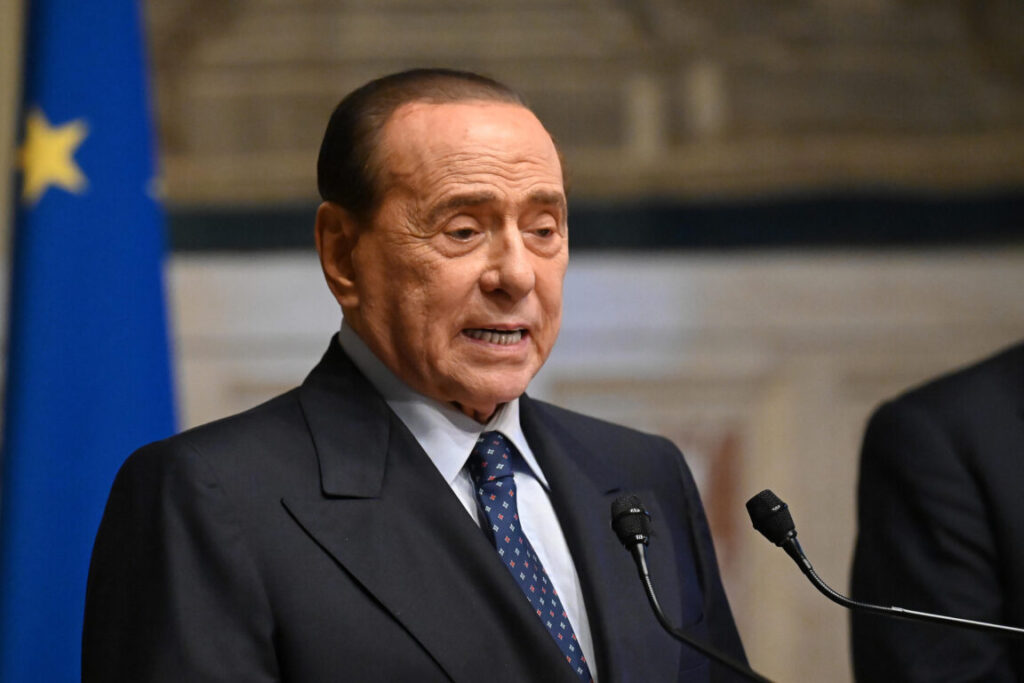 Berlusconi: “Immigrazione clandestina grave minaccia a nostra economia e sicurezza” Berlusconi: “Immigrazione clandestina grave minaccia a nostra economia e sicurezza”